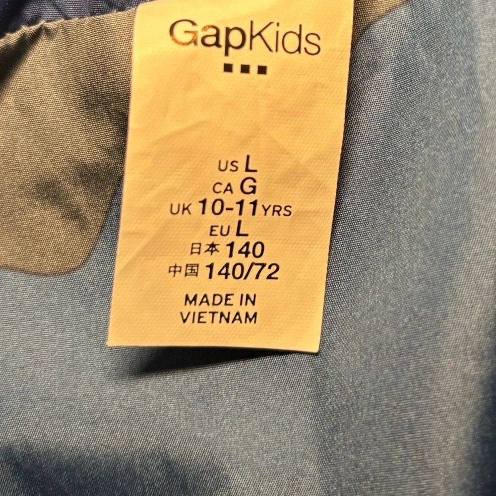 GAP stylish raincoat